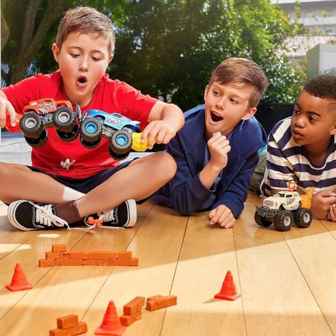  Đồ chơi sưu tập bánh xe quái vật Monter Truck Zuru Smashers S1 