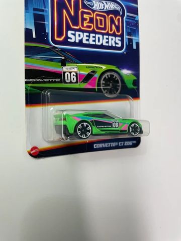  HRW81 Mô hình xe Hot Wheels Neon Speeders CORVETTE C7 