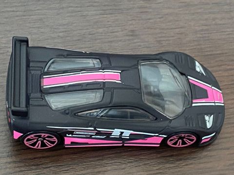  HRW76 Mô hình xe Hot Wheels Neon Speeders MC LAREN F1 GTR 