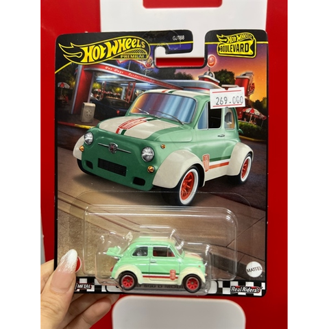  HRT65/GJT68 Mô hình siêu xe Hot Wheels BOULEVARD 60’s FIAT 500D MODIFICADO 