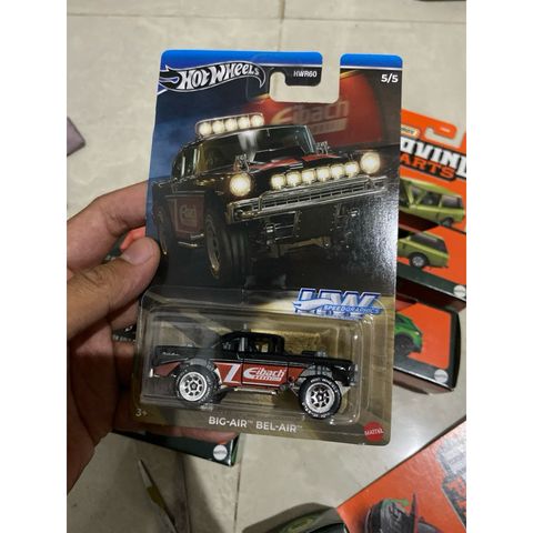  HRT05/HWR60 Mô hình siêu xe Hotwheels Speed Graphics Big Air Bel Air 