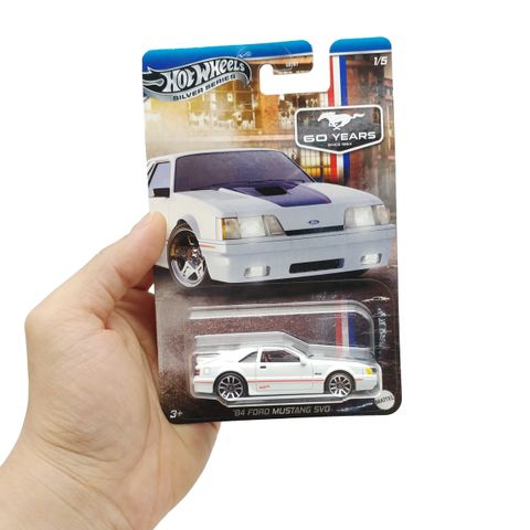  Siêu xe mô hình Hot Wheels 84 Ford Mustang SVO - trắng JBY5/GRT01 