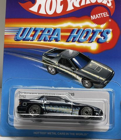  JBY62/HDG52 Siêu xe Hot Wheels Ultra Hots - 89 MAZDA SAVANNA RX-7 FC3S 