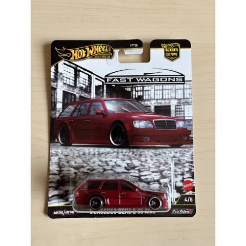  JBK69/FPY86 Xe Hot Wheels MERCEDES-BENZ AMG E-36 ESTATE 