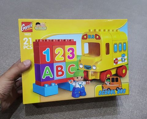  1023 Xe buýt trường học 