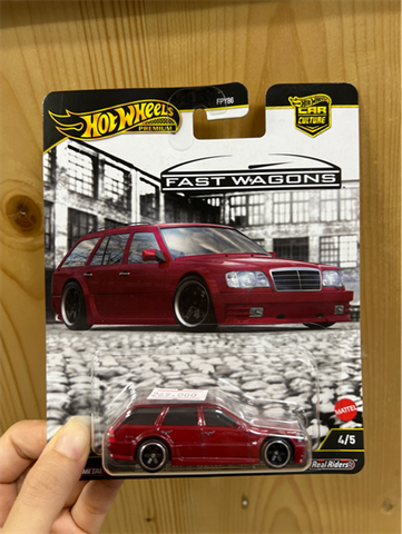  JBK69/FPY86 Xe Hot Wheels MERCEDES-BENZ AMG E-36 ESTATE 