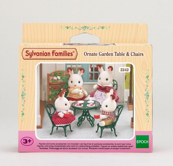 Bộ Bàn ghế uống trà của Gia đình thỏ Sylvanian Families 2242