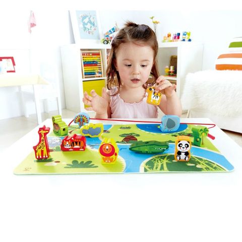  Bộ vườn thú Hape E1021A On Safari Play Set 