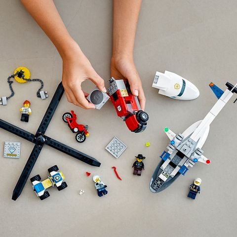  Lego 60243- Trực Thăng Truy Bắt Tội Phạm 