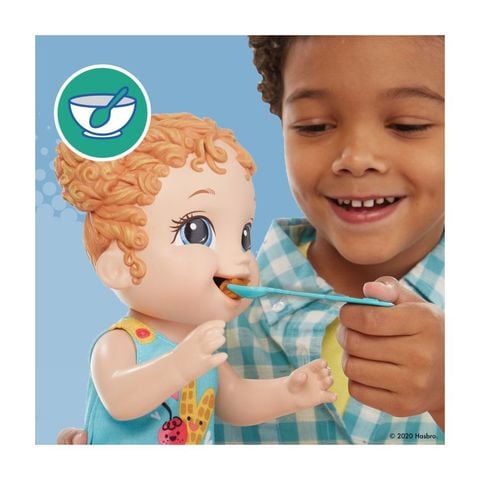  E8974 Bé Lisa tập làm bữa sáng 