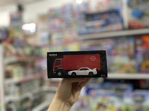  Đồ chơi mô hình xe tomica TRANSPORTER NISSAN SKYLINE GT-R 