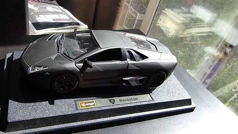  1:24 LAMBORGHINI REVENTON 