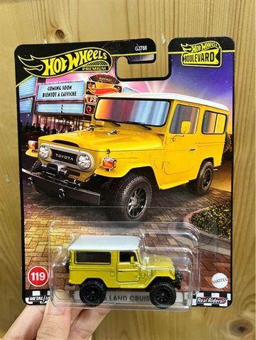  Xe mô hình JBL25 Hot Wheels Boulevard Toyota Land Cruiser FJ43 