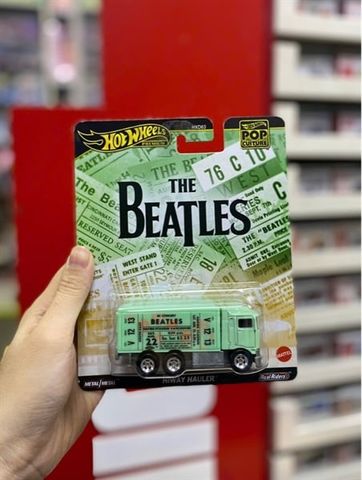  HVJ45 23win04 Pop Culture - The Beatles Highway Howler (Green) 