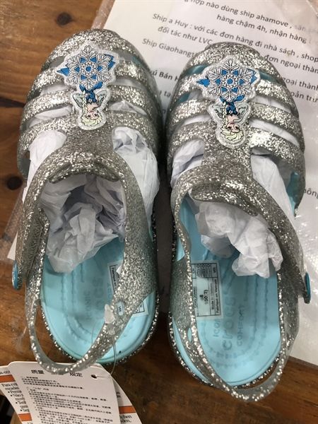  Crocs isabella frozen sandal 