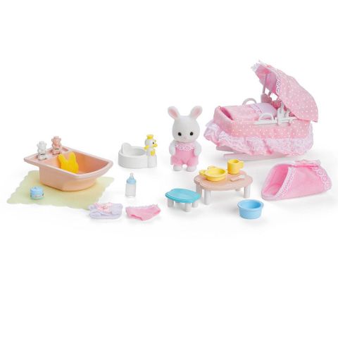  Sylvanian family Calico Critters Sophie's love'n Care 