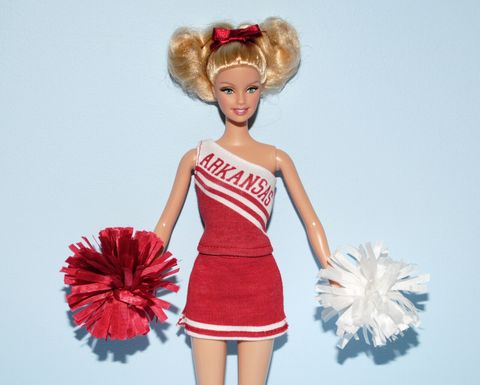  Búp bê Barbie cổ động viên Arkansas 