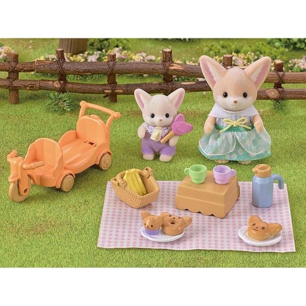 Đồ chơi Sylvanian Families DF-24 Nakayoshi Picnic Doll and Furniture Set