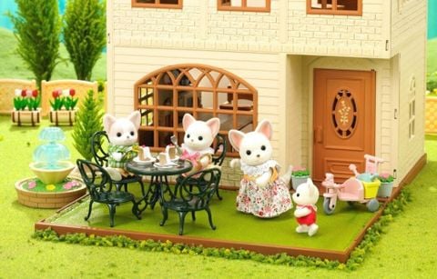  Biet thu 3 tang Sylvanian Family 