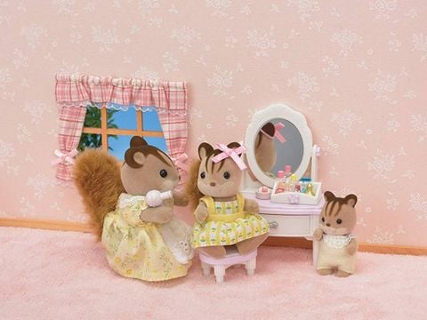  Bộ Giường ngủ và Bàn trang điểm Sylvanian Families EP-5285 