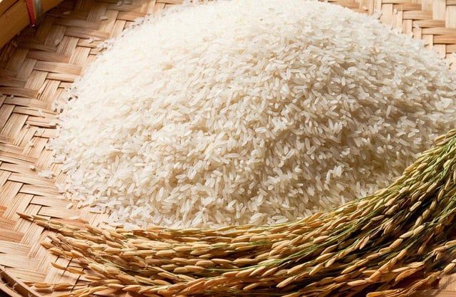  Chọn và bảo quản gạo thơm ngon, không phải ai cũng làm đúng cách 