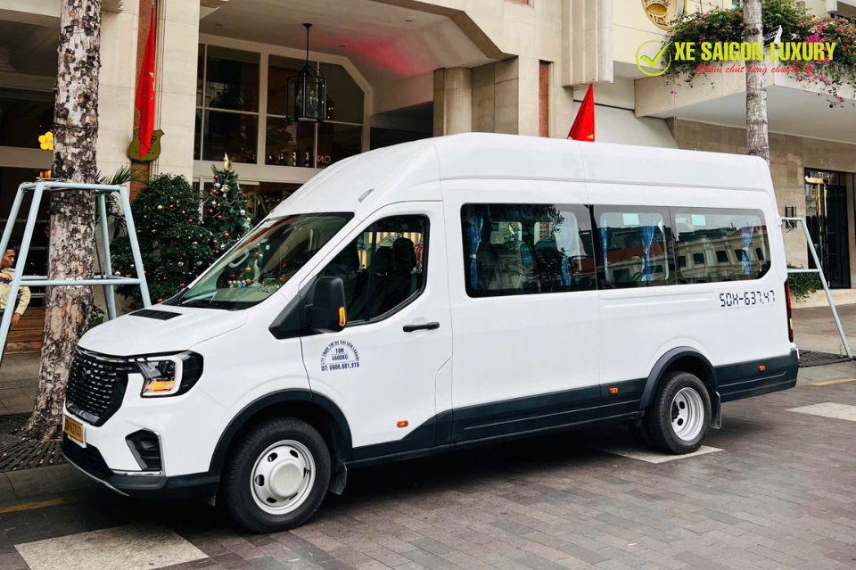  Thuê xe 18 chỗ quận 1 