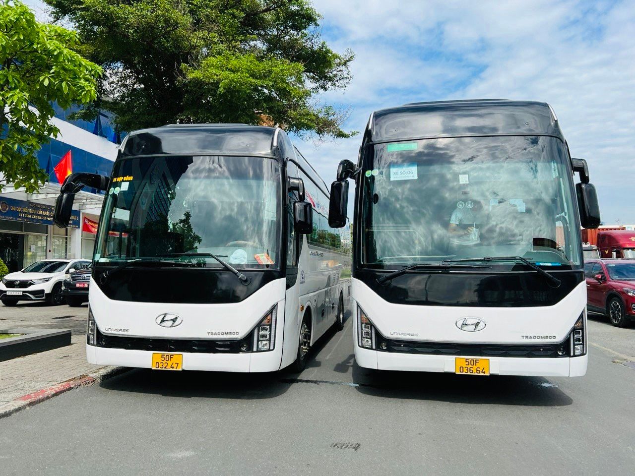2025] Cho thuê xe 45 chỗ Universe tại Tphcm uy tín – Cho thuê xe 7, 16, 29,  34, 45 chỗ, xe limousine uy tín