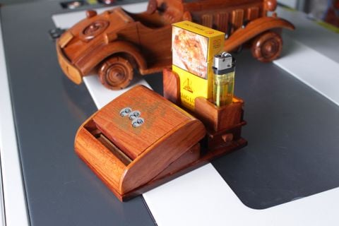  Gạt tàn tự động nảy điếu 