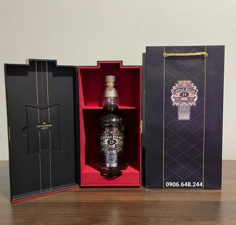  Rượu Chivas 25 Năm (700ml) 