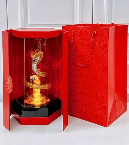  RƯỢU RẮN ÔM CHÂU 40% DUNG TÍCH 550ML 