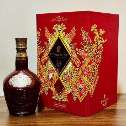  RƯỢU CHIVAS 24 NĂM HỘP QUÀ TẾT 2025 