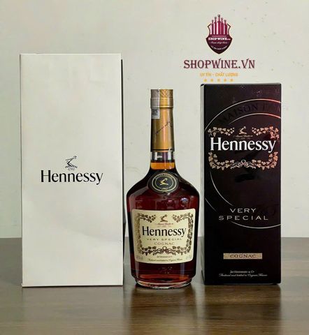  Rượu Hennessy VS 700ml 