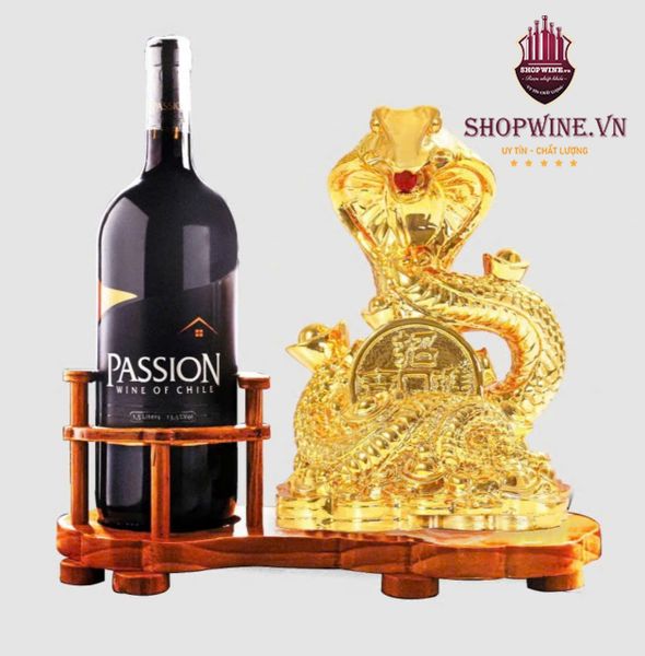  Hộp quà Tết - Rượu vang đỏ Passion 1.5L + Kệ Rắn 