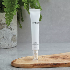 Tinh chất sáng da Medik8 Clarity Peptides 10% Niacinamide Infused Peptide Serum 30ml