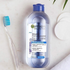 Tẩy Trang Garnier Xanh Đậm