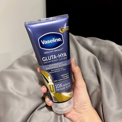 Sữa Dưỡng Thể Vaseline HYA Burst Over Night 330ml 200K SALE 139k