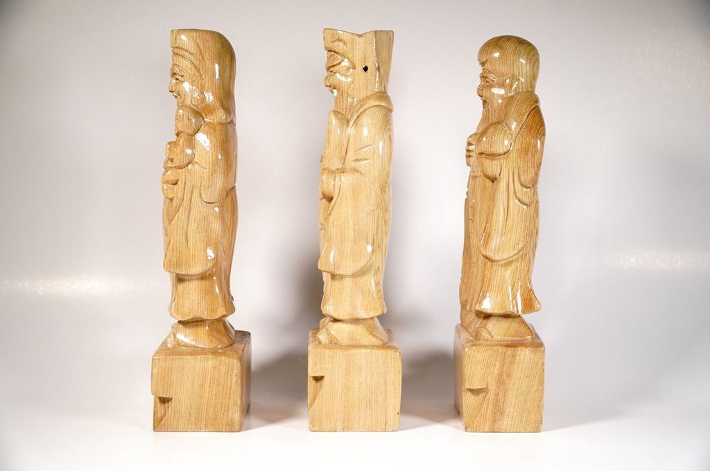 Bộ 3 tượng Phúc Lộc Thọ gỗ Pơ Mu vân gỗ đẹp nguyên khối cầu tài lộc sức khỏe bình an - Cao 26cm
