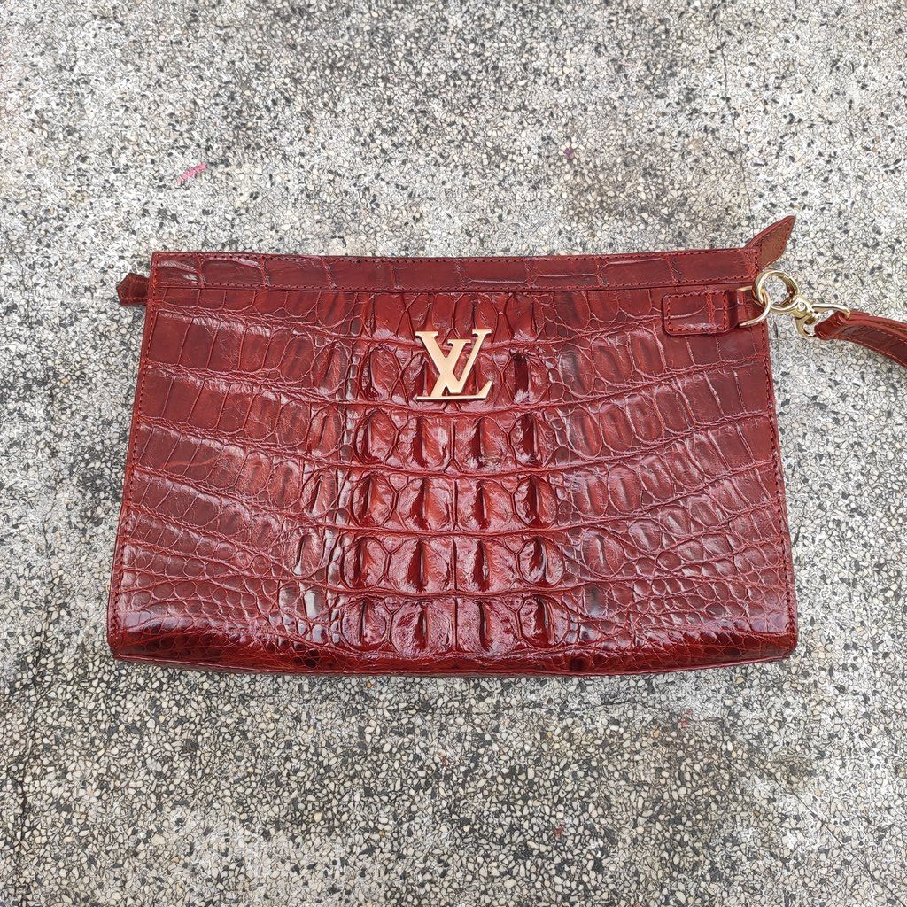 Clutch cầm tay cho nam [DA CÁ SẤU NÂU ĐỎ SANG CHẢNH]