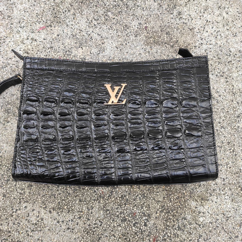 Clutch cầm tay da cá sấu [DA ĐUÔI CÁ SẤU MÀU ĐEN ĐẸP LỊCH LÃM]