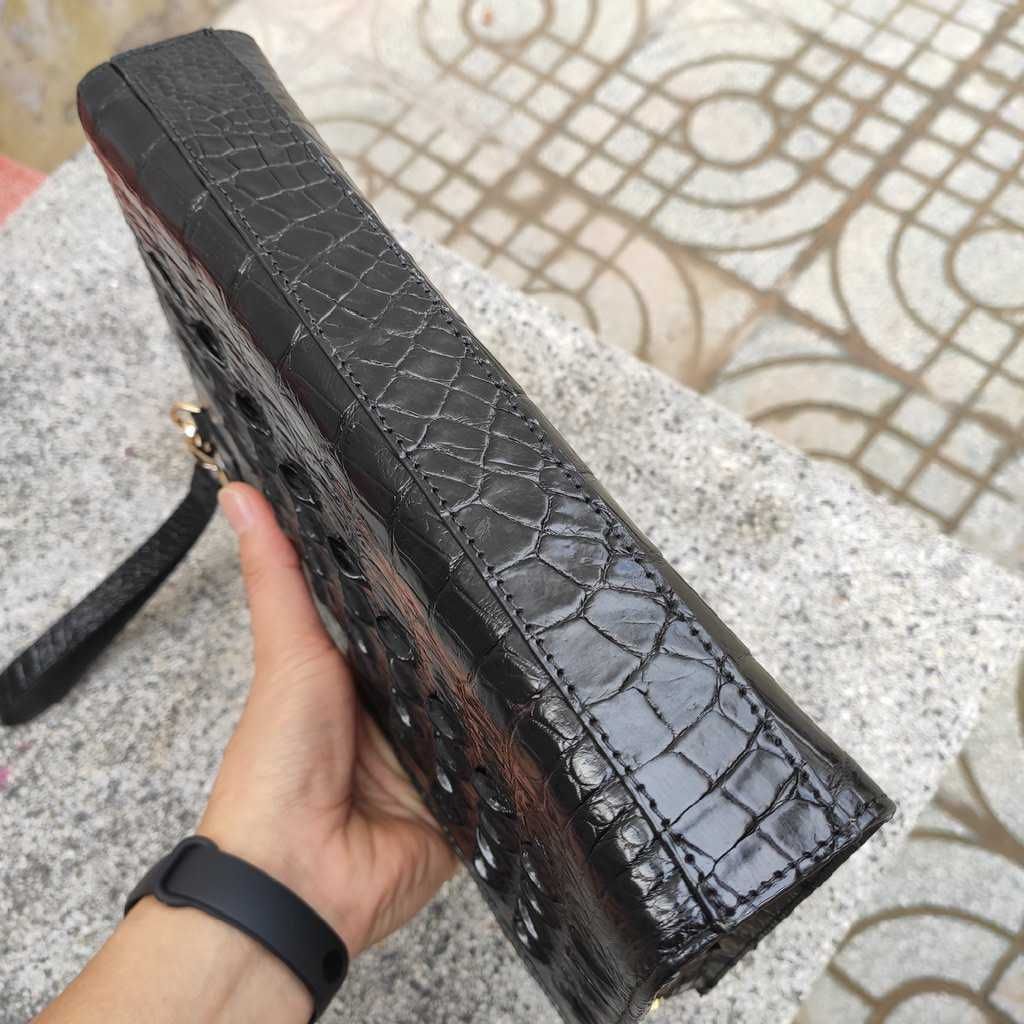 Clutch cầm tay da cá sấu [DA ĐUÔI CÁ SẤU MÀU ĐEN ĐẸP LỊCH LÃM]