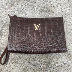 Clutch nam cầm tay [DA BỤNG CÁ SẤU PHIÊN BẢN MÀU NÂU LỊCH LÃM]