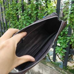 Clutch da cá sấu KHÓA SỐ lịch lãm!