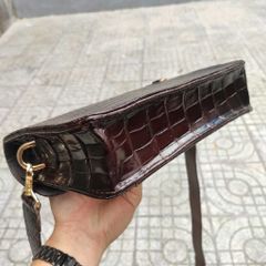 Cặp nam da cá sấu cầm tay Phiên bản Đặc biệt màu Mận chín [3 SỐ BẢO MẬT]