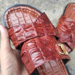 Dép quai ngang [DA CÁ SẤU NÂU ĐỎ SIÊU ĐẸP] đế cao su tự nhiên rất bền!