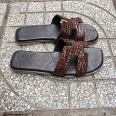 Dép nữ CHỮ H da cá sấu trơn nhẹ nhàng nữ tính!