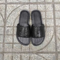 SIÊU PHẨM.. Dép ngang da Bắp tay cá sấu có gai nổi nhẹ!