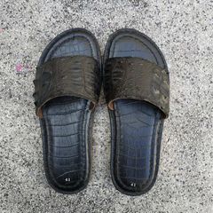 Dép ngang gù cá sấu rất đẹp! [KHÔNG ĐỤNG HÀNG TOÀN QUỐC]