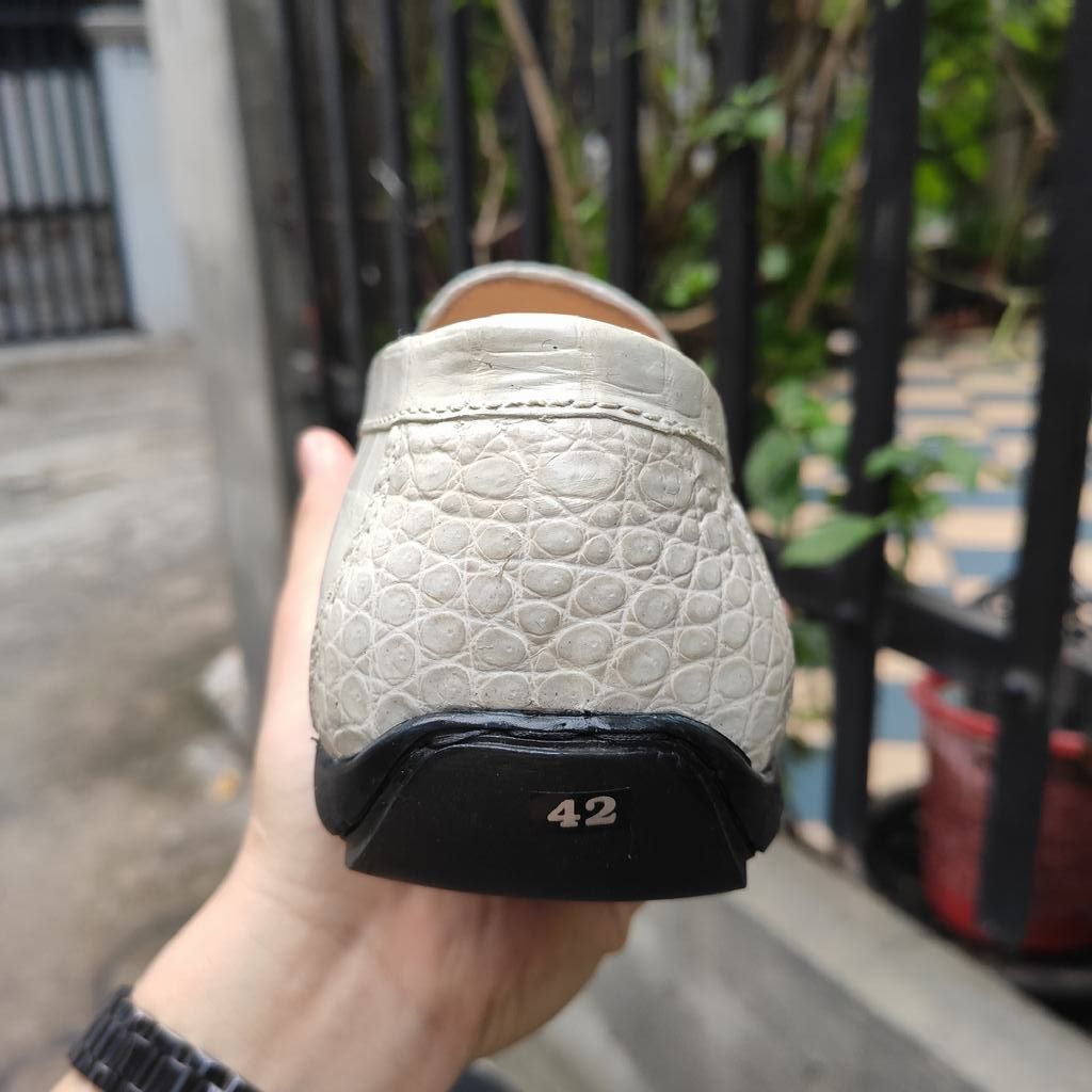 Giày lười Cá sấu bạch tạng. Trong lót trắng kem nhẹ nhàng!