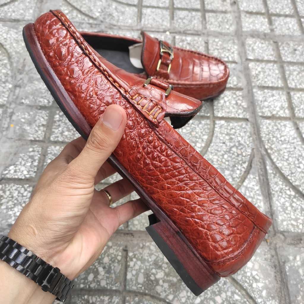 Giày lười Đế Da sang trọng. Da bụng cá sấu Nâu đỏ rất đẹp!