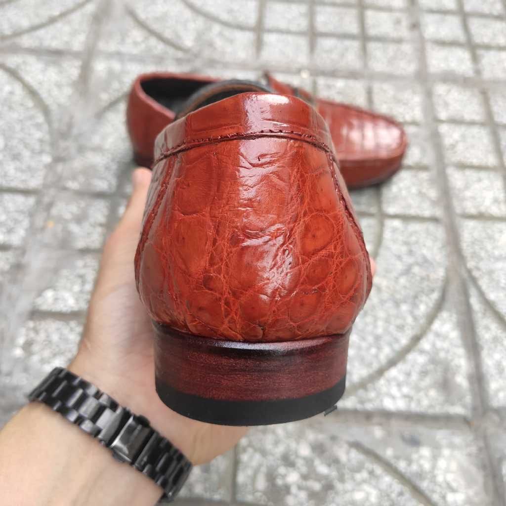 Giày lười Đế Da sang trọng. Da bụng cá sấu Nâu đỏ rất đẹp!